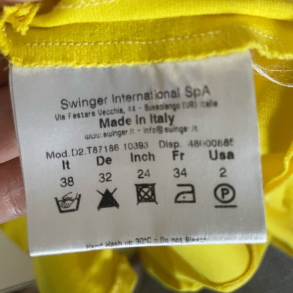 Elegant versus dress, used each time, good condition. 100% original. Us size 2. - Picture 5 of 5